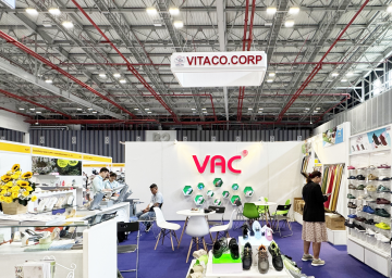 CÙNG NHÌN LẠI NHỮNG DẤU ẤN ĐẦU TIÊN TẠI TRIỂN LÃM DA & GIÀY QUỐC TẾ 2025